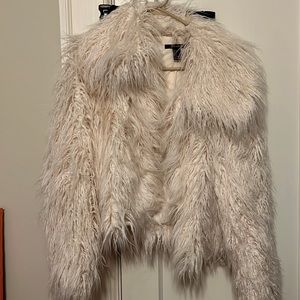 Off white fur like half jacket